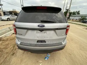 Ford Explorer Limited FWD 2019 Silver