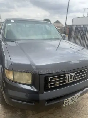 Honda Ridgeline RTS 4x4 Crew Cab 122 in. WB 2007 Gray