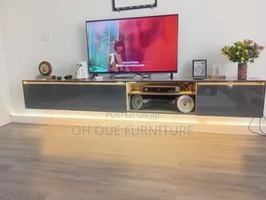 Floating Console