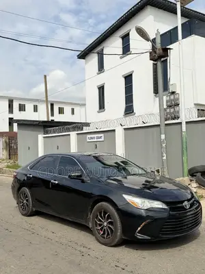 Toyota Camry LE 4dr Sedan (2.5L 4cyl 6A) 2016 Black