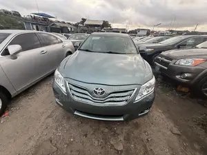 Toyota Camry XLE V6 4dr Sedan (3.5L 6cyl 6AM) 2010 Blue