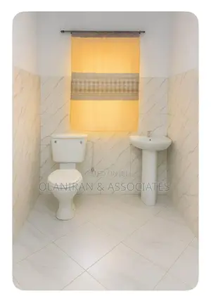 Furnished 2bdrm Shared Apartment in Festola House,, Basorun for rent