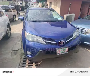 Toyota RAV4 2016 Blue
