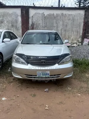 Toyota Camry 2004 Silver