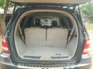 Mercedes-Benz GL-Class 2010 Gray