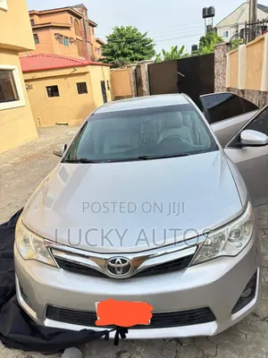 Toyota Camry 2013 Silver