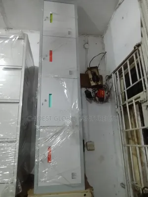 Workers Locker by Four