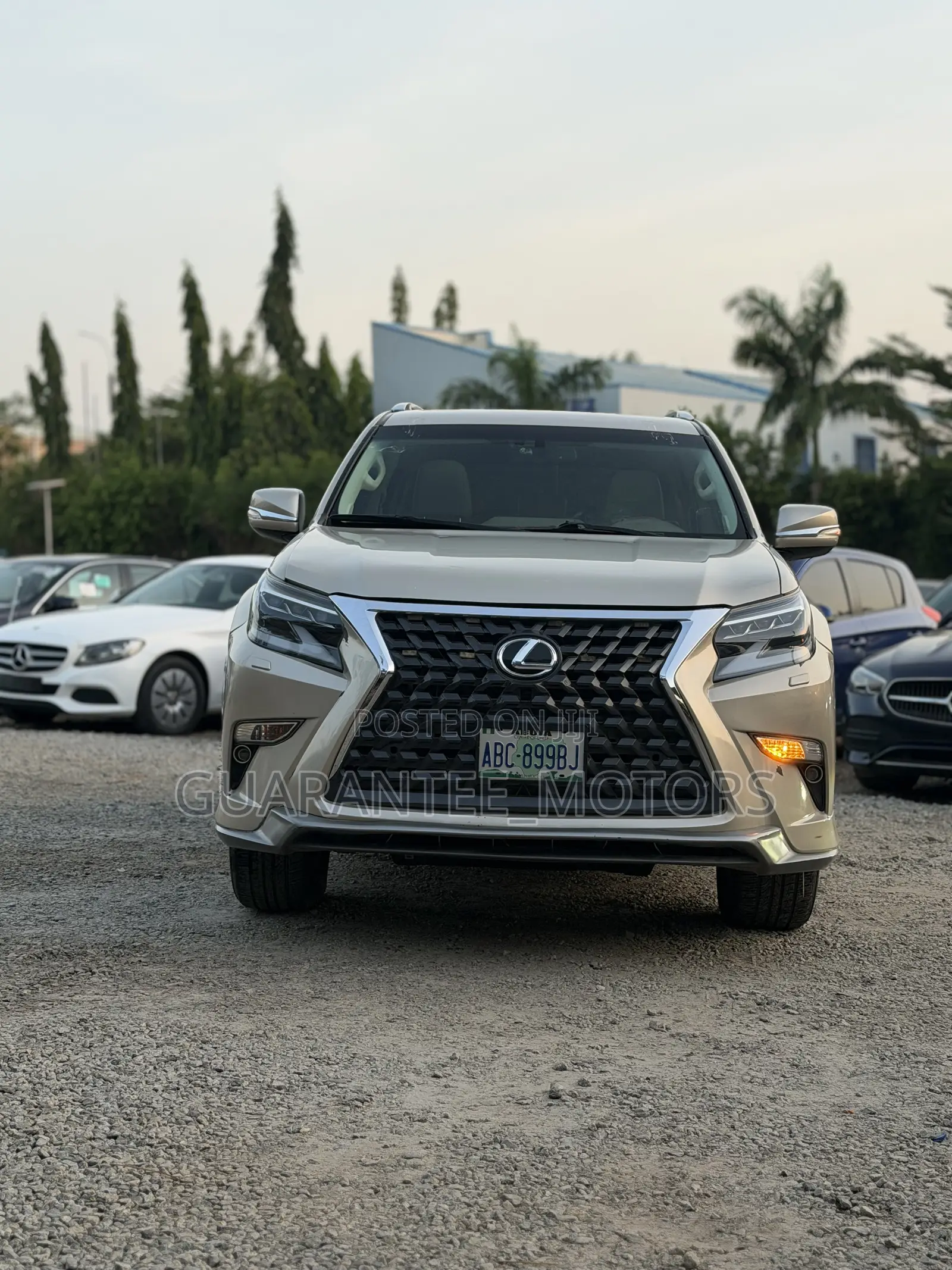 Lexus GX 2011 Gold