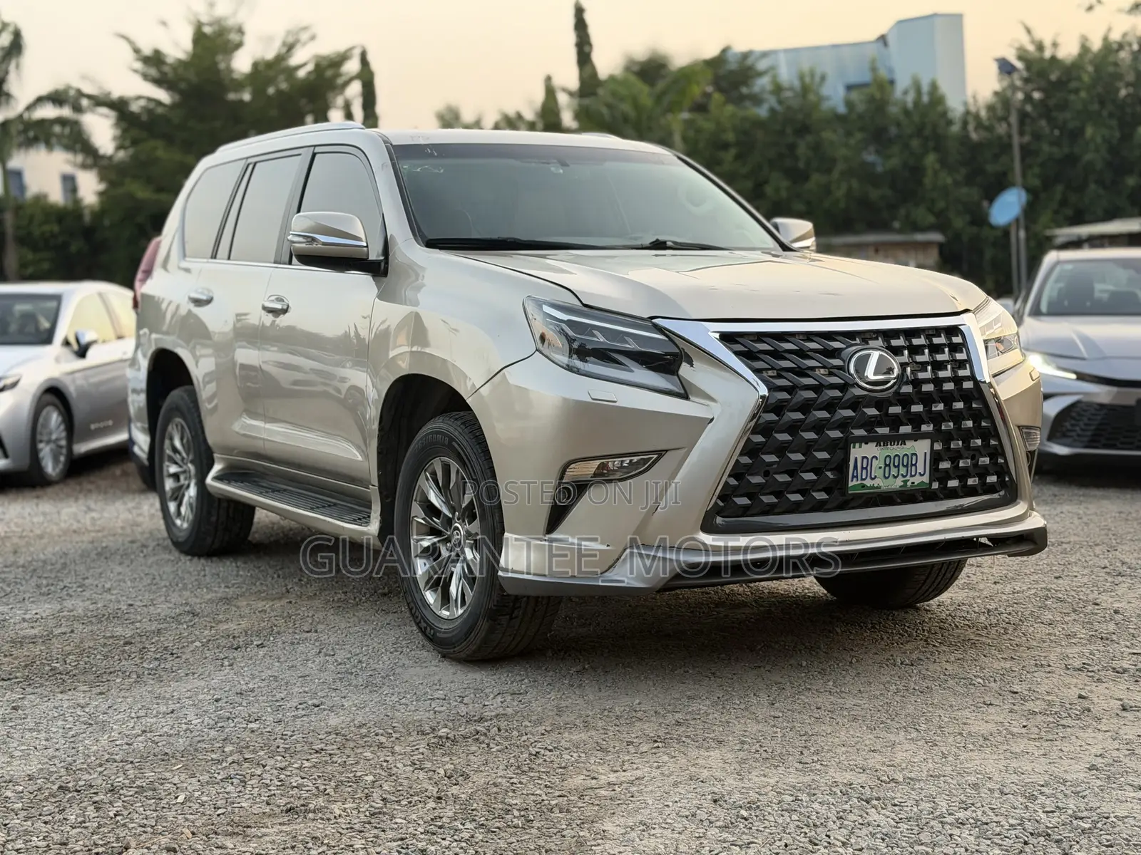Lexus GX 2011 Gold