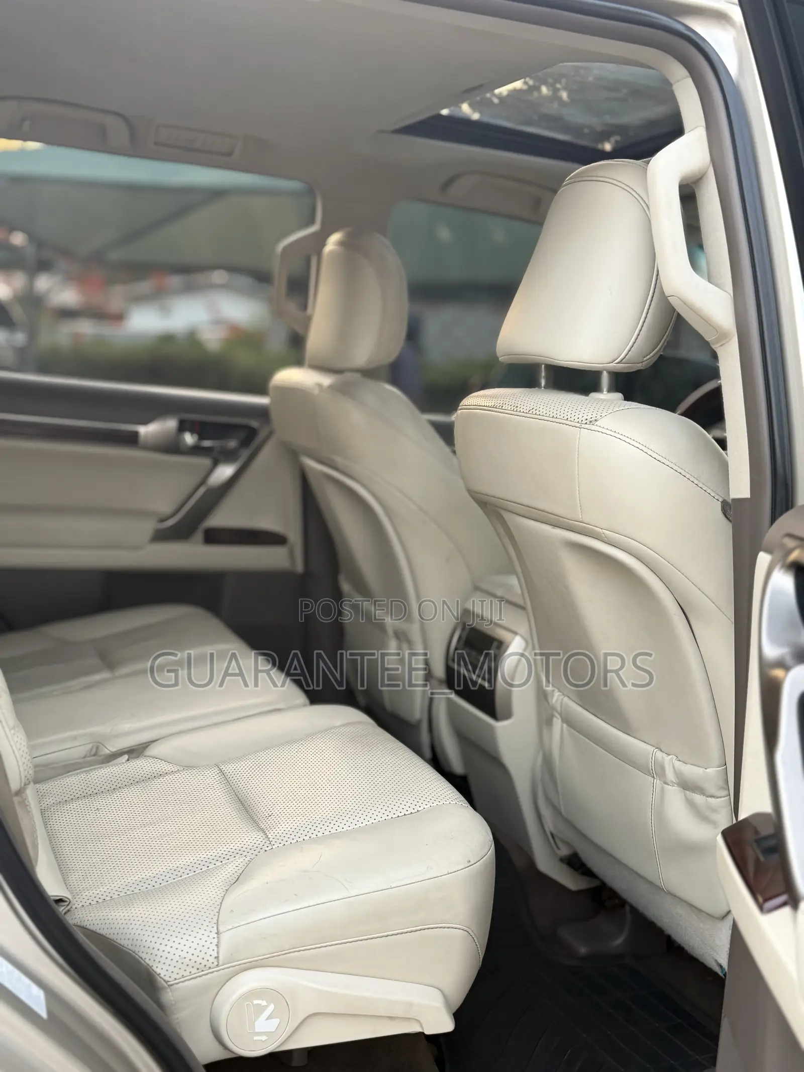 Lexus GX 2011 Gold