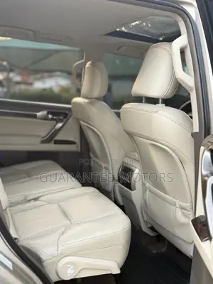 Lexus GX 2011 Gold