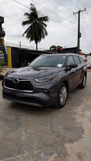 Toyota Highlander Platinum AWD 2024 Gray