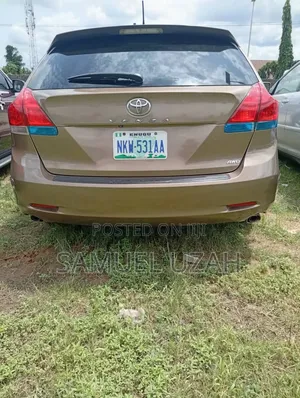 Toyota Venza V6 2012 Brown