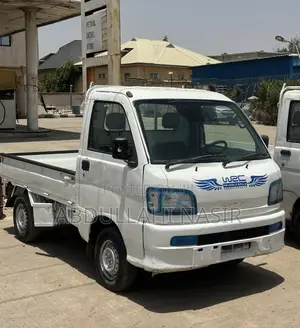 Hijet Mini Truck (Kurkura)
