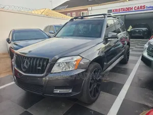 Mercedes-Benz GLK-Class 2010 Gray