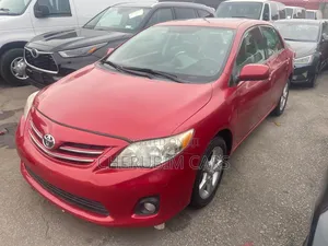 Toyota Corolla LE 4dr Sedan (1.8L 4cyl 4A) 2013 Red