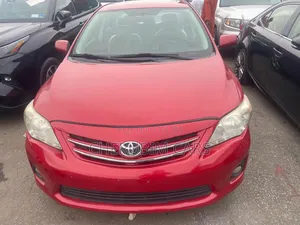 Toyota Corolla LE 4dr Sedan (1.8L 4cyl 4A) 2013 Red