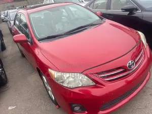 Toyota Corolla LE 4dr Sedan (1.8L 4cyl 4A) 2013 Red