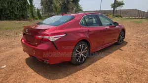 Toyota Camry SE FWD 2020 Red