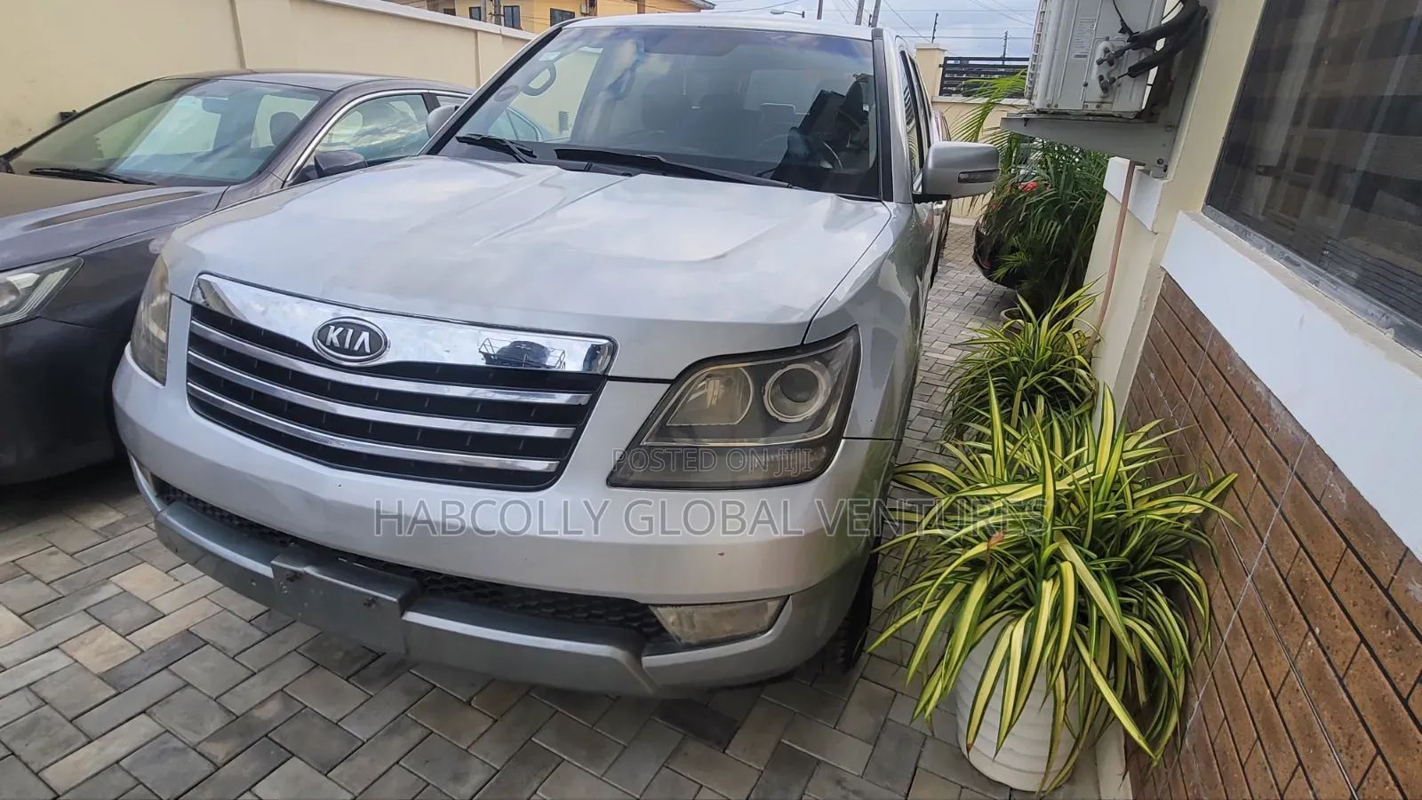 Kia Mohave 2010 Silver