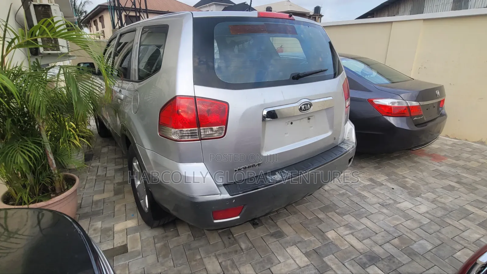Kia Mohave 2010 Silver