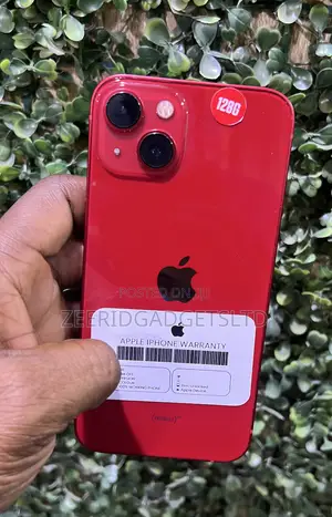 Apple iPhone 13 128 GB Red
