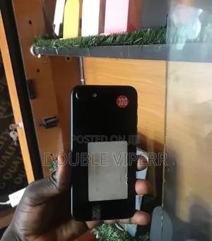 Apple iPhone 7 32 GB Silver