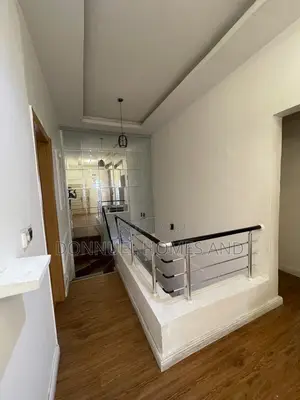 5bdrm Duplex in Ikota for rent