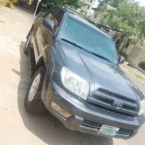 Toyota 4-Runner SR5 V6 2005 Black
