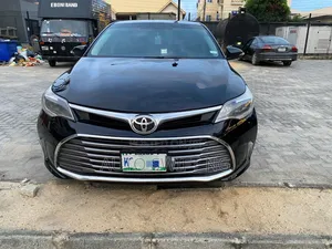 Toyota Avalon XLE Sedar FWD (3.5L 6cyl 6A) 2013 Black