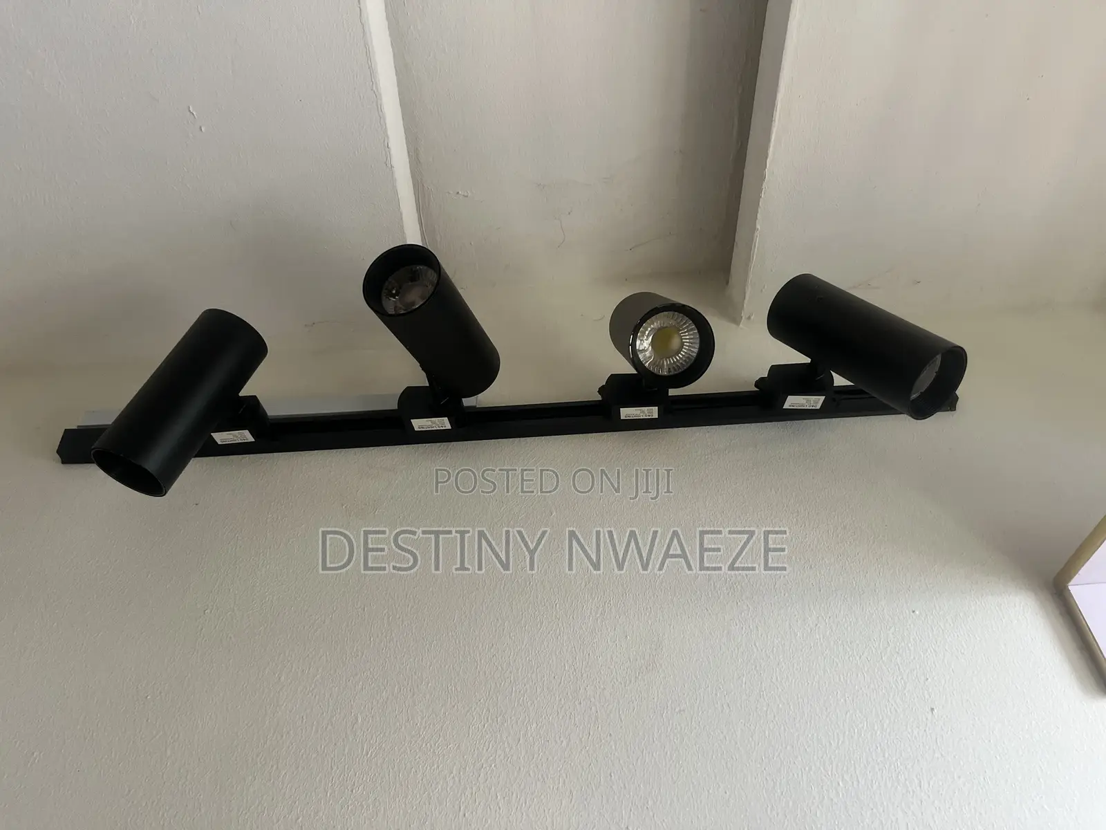 4 Heads Led Track Light