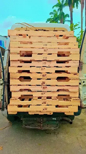 Clean and Very Strong Wooden Pallet for Sale