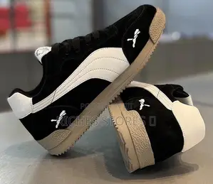 Puma Black and Beige Low-Top Fashion Sneakers With Suede Accents