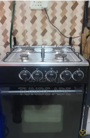 Gas Cooker With Grill + Cylinder
