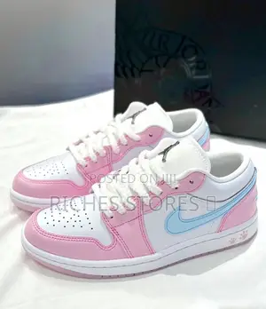 New in Air Jordan 1 Low Se Paw Print Pink Foam