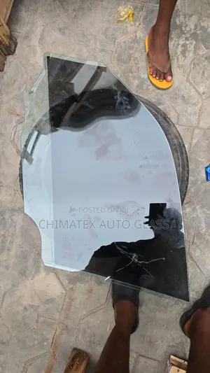 Glk350 2013 Door Glass Available at Chimatex