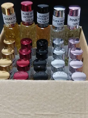 25 Bottles(10ml Each) of Designers and Niche 100% Oil Perfume