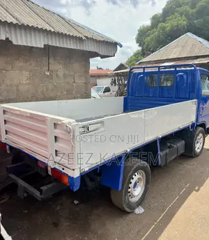 Nissan Cabstar Petrol Engine 2000 Model Jp