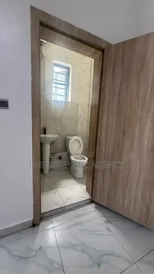 4bdrm Duplex in Ikota Estate for sale
