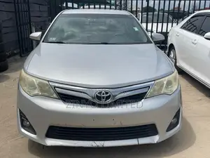 Toyota Camry LE 4dr Sedan (2.5L 4cyl 6A) 2012 Silver