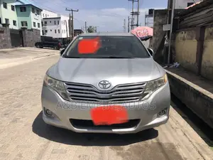 Toyota Venza 2010 Silver