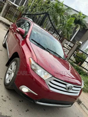 Toyota Highlander SE 2011 Burgundy