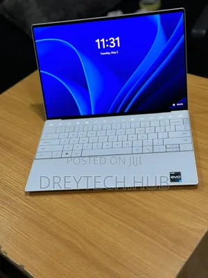 New Laptop Dell XPS 13 9320 32GB Intel Core i7 SSD 1T