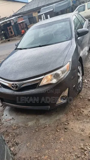Toyota Camry 2014 Gray