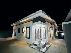 3bdrm Bungalow in Awoyaya for sale