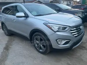 Hyundai Santa Fe Limited 4dr SUV (3.3L 6cyl 6A) 2015 Silver