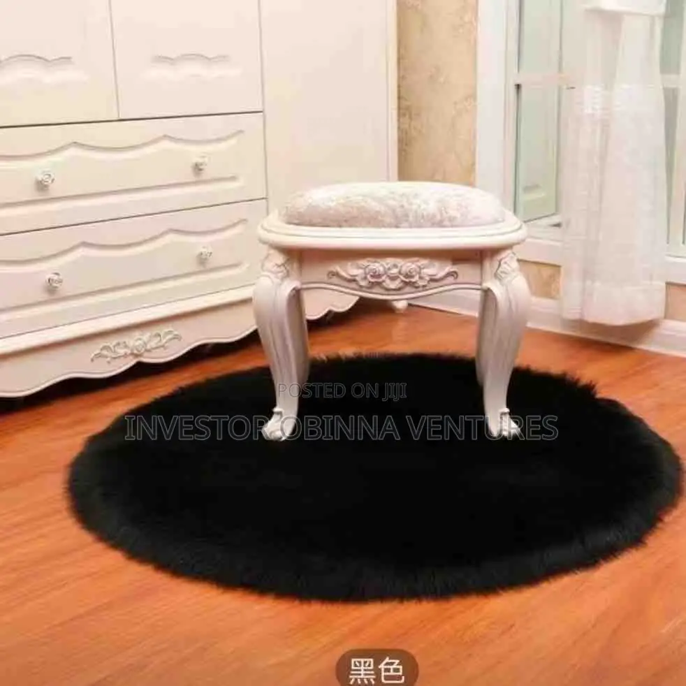 4ft Round Fur Rug- 120by120cm