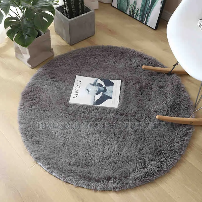 4ft Round Fur Rug- 120by120cm