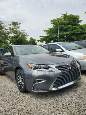 Lexus ES 2016 Gray