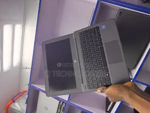 Laptop HP Stream 11 Pro G4 EE 4GB Intel Celeron SSD 60GB